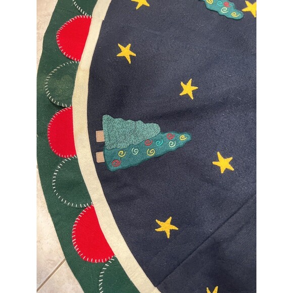 Christmas Tree Skirt Mushroom Houses 52in Felt Appliqué Handmade Vintage Folkart - Picture 3 of 10